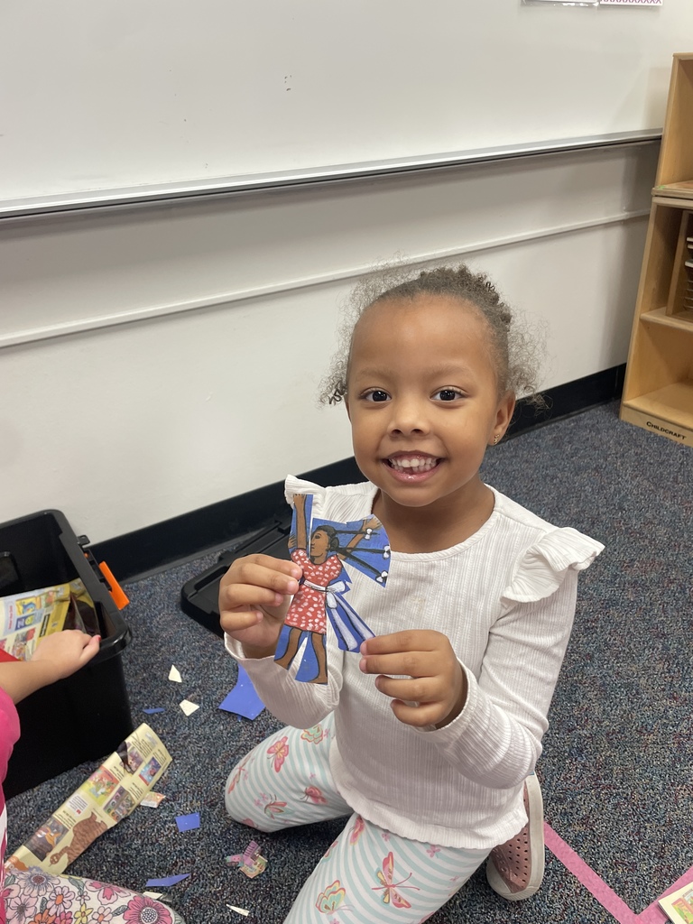 Who knew "work" could be this much fun? In our Pre-K classroom, center time is where the magic happens. Whether they are building architectural masterpieces with blocks, practicing fine motor skills with LEGOs, or developing social-emotional language over a "phone call," our students are learning through every single interaction. We aren't just playing; we’re building the foundation for a lifetime of curiosity!