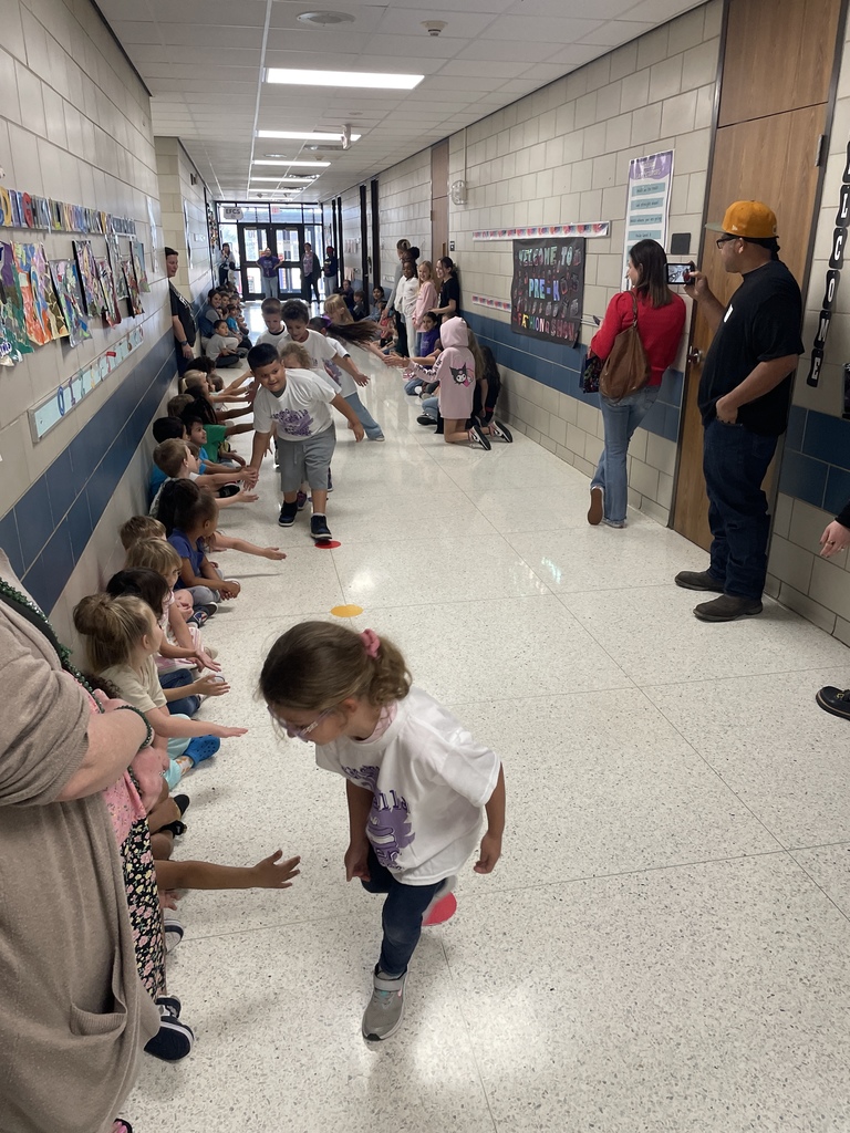 Our hallway was buzzing with excitement! Just before the break, we celebrated our third AR Parade of the year! There is nothing quite like the energy of our students being cheered on as they earn those "Super Reader" shirts. We are so proud of the hard work and miles of pages these students have covered. We only have one parade left for the school year—let’s keep that reading momentum going, Rancho Isabella!