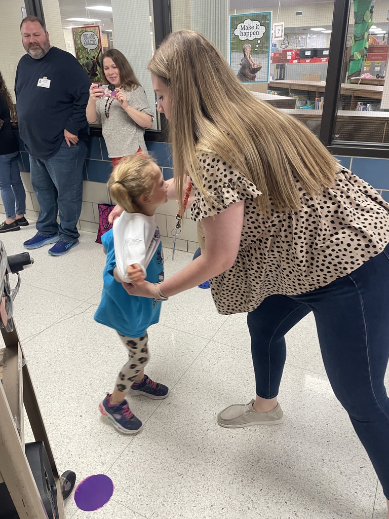 Our hallway was buzzing with excitement! Just before the break, we celebrated our third AR Parade of the year! There is nothing quite like the energy of our students being cheered on as they earn those "Super Reader" shirts. We are so proud of the hard work and miles of pages these students have covered. We only have one parade left for the school year—let’s keep that reading momentum going, Rancho Isabella!