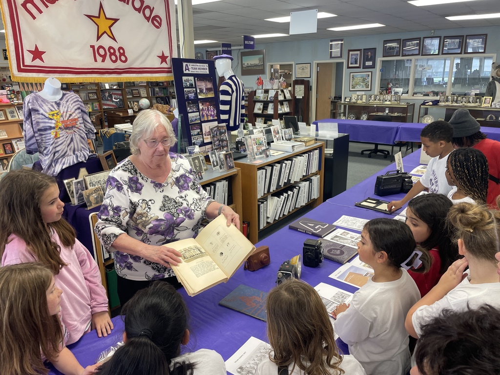 From vintage lenses to future layouts! Our Shutterbugs took a deep dive into the history of our community and craft during their recent trip to the History Center.  A massive thank you to Mrs. Winder for being such an incredible host! She opened up the archives, allowing our students to get hands-on with old camera equipment and explore the fascinating history of Angleton ISD.  We also got a "sneak peek" at the big leagues by visiting the High School yearbook staff and Mrs. Evans! Seeing where their photography journey can lead was so inspiring. Of course, no Shutterbugs trip is complete without a little fieldwork—the students took a creative break outside to practice their angles and capture the beauty of the day.