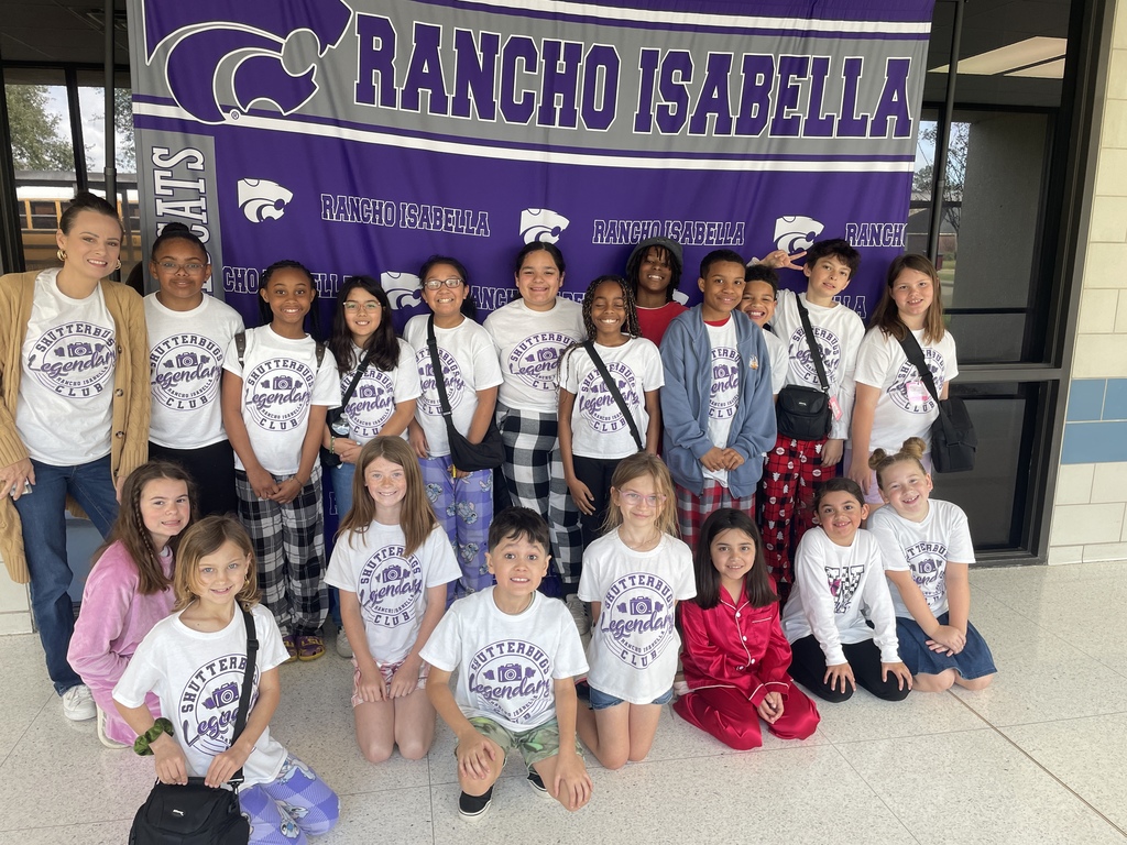 From vintage lenses to future layouts! Our Shutterbugs took a deep dive into the history of our community and craft during their recent trip to the History Center.  A massive thank you to Mrs. Winder for being such an incredible host! She opened up the archives, allowing our students to get hands-on with old camera equipment and explore the fascinating history of Angleton ISD.  We also got a "sneak peek" at the big leagues by visiting the High School yearbook staff and Mrs. Evans! Seeing where their photography journey can lead was so inspiring. Of course, no Shutterbugs trip is complete without a little fieldwork—the students took a creative break outside to practice their angles and capture the beauty of the day.