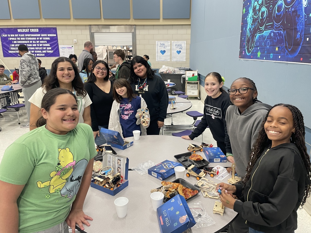 Science in action! Our 5th graders are diving deep into their STEM kits with a little help from their high school friends. From wooden rotors to solar-powered wheels, the Power Bugs Club is buzzing with creativity today!