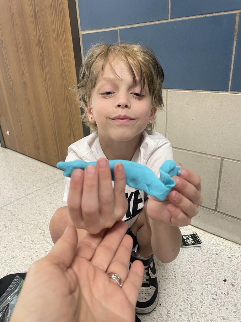 Learning is "shaping" up to be a lot of fun in Mrs. Aaron’s second-grade math class! Students got creative with clay, crafting their very own snakes to explore the world of measurement. From "teeny-tiny" to "extra long," these hands-on masterpieces helped us visualize and compare lengths in the most colorful way possible!