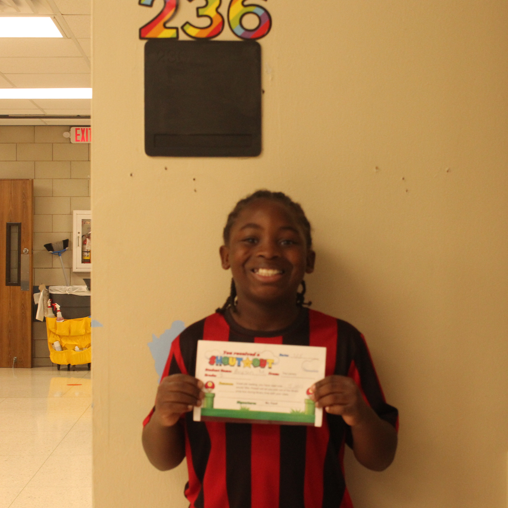 Hard work looks good on you! We are so proud of the determination this student showed today. Whether it’s mastering a new skill or showing great character, these are the moments that make our school shine. Join us in cheering him on! 