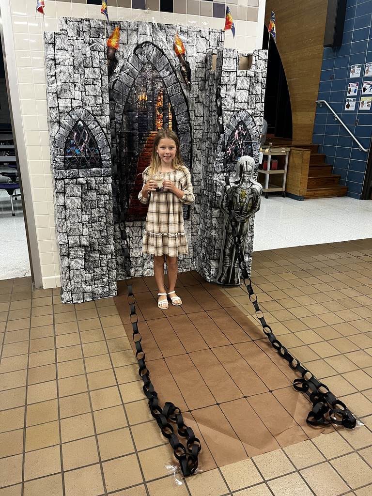 Hear ye, hear ye! Our Quest for School Breakfast has officially come to a legendary conclusion!  From Dragon Egg Sandwiches to Royal Croissants, our brave students fueled up like true knights and wizards all week long. We’ve loved seeing our "adventurers" storm the castle (a.k.a. the cafeteria) with so much excitement. A huge shoutout to our incredible kitchen staff for transforming our school into a medieval realm and making every morning a feast fit for royalty!