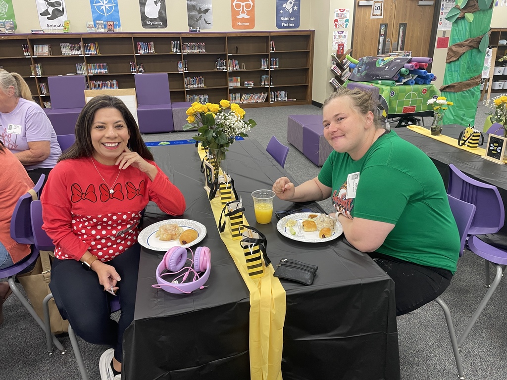 We couldn't do it without our Busy Bees! 🐝💛  This morning, we had the pleasure of hosting a special breakfast to celebrate the incredible volunteers who give their time and energy to our students and staff. From the classroom to the library, your hard work creates a "buzz" of excitement and support that makes our school a better place every single day.  To our volunteers: Thank you for "bee-ing" absolutely amazing! We appreciate you more than words can say.