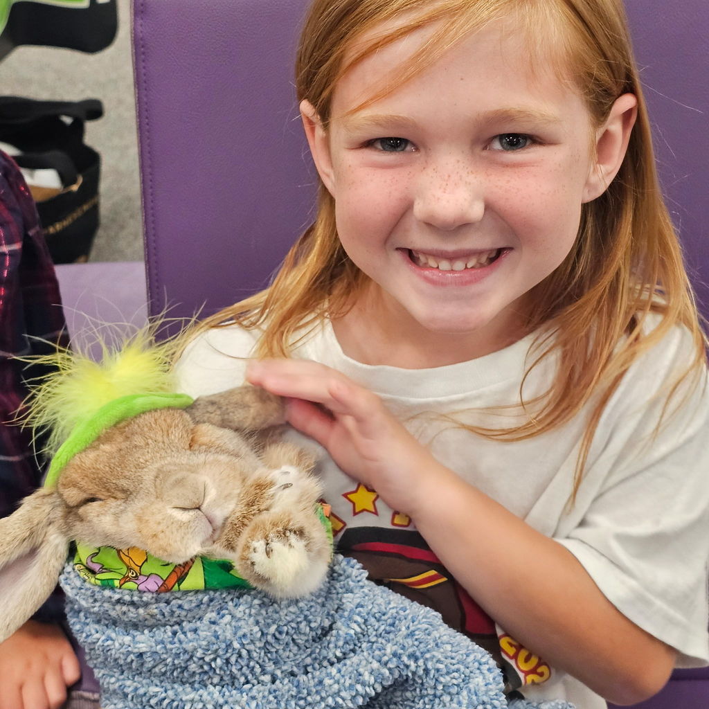 We had the best time welcoming Ruby the Golden Doodle and Bojangles the Bunny this week. From Bojangles’ stylish hats to Ruby’s endless supply of wagging tails, our students were all smiles. There’s nothing quite like a "paws-itive" break in the school day to keep everyone motivated! https://faithfulpawshouston.org/