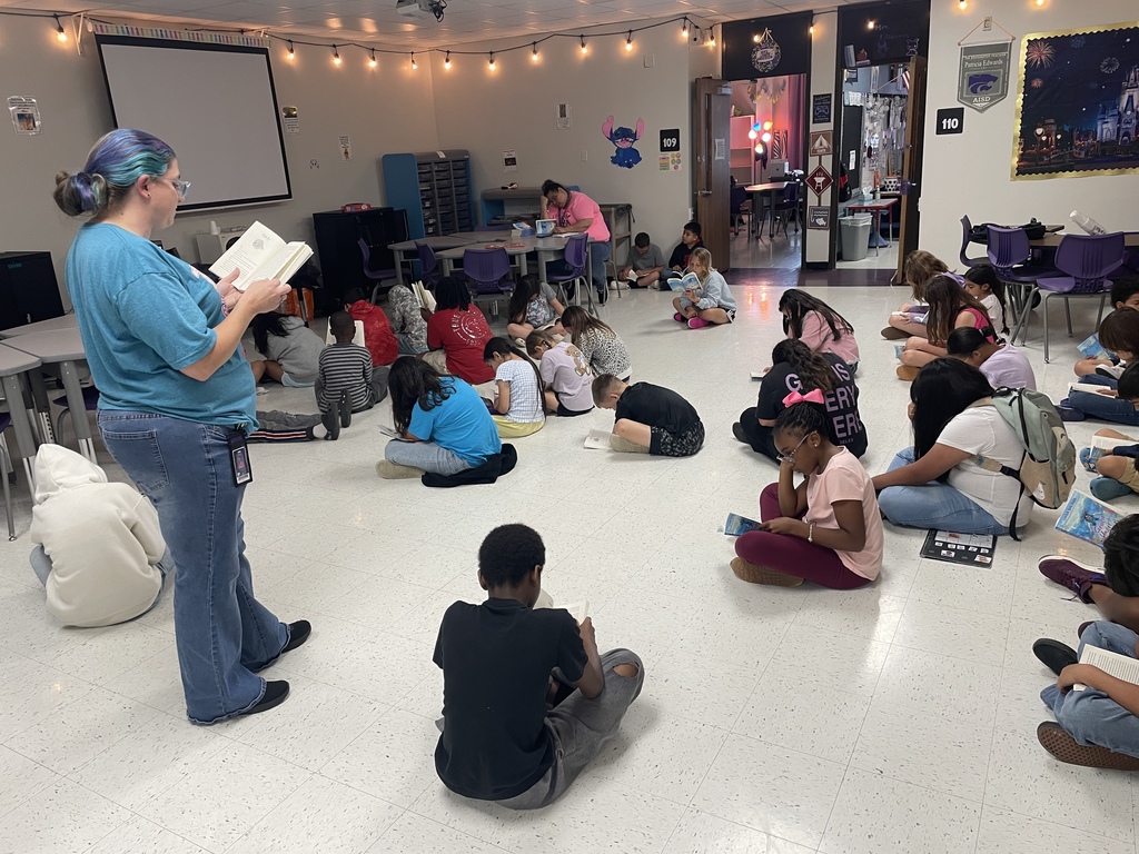 One book, one school, one big adventure!   There is something truly magical about an entire school community sharing the same story. Our 4th graders spent some time today reading "Gracie Under the Waves" together as a grade level. To make the chapters come to life, they even got to sample some of the drinks mentioned in the book !   We are so excited to be reading one of next year’s Bluebonnet Award books to 3rd- 5th graders a head start for next year. Ask your kiddo tonight what their favorite part of the story is so far!