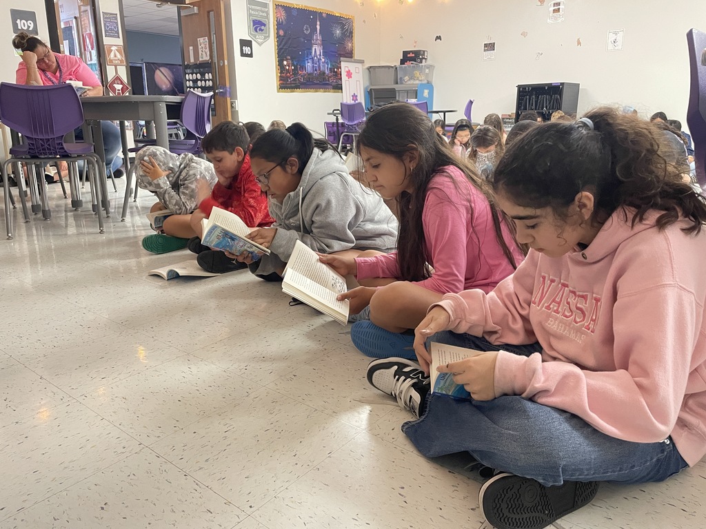 One book, one school, one big adventure!   There is something truly magical about an entire school community sharing the same story. Our 4th graders spent some time today reading "Gracie Under the Waves" together as a grade level. To make the chapters come to life, they even got to sample some of the drinks mentioned in the book !   We are so excited to be reading one of next year’s Bluebonnet Award books to 3rd- 5th graders a head start for next year. Ask your kiddo tonight what their favorite part of the story is so far!