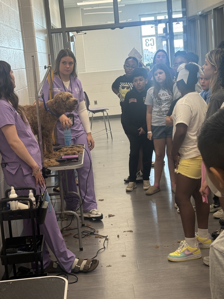 Big dreams start with a single spark! Our Rancho 5th graders recently spent the day exploring the Angleton ISD CTE building, getting a hands-on look at the incredible career paths waiting for them in high school. From professional grooming to health science, the future is looking bright!