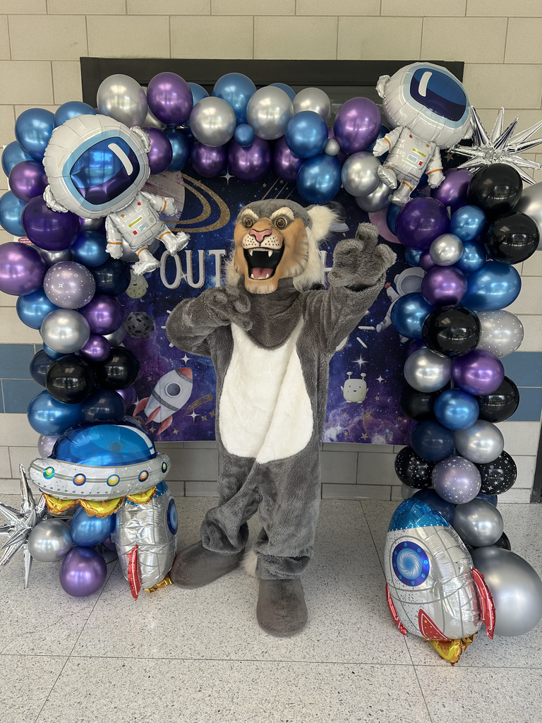 This past week Meet the Teacher night was an absolute hit, and our halls were buzzing with excitement! From out-of-this-world visitors and Willie the Wildcat welcoming back families with photos and silly antics to students tackling the Library Scavenger Hunt, the energy was unmatched. Families filled our hallways, connecting with teachers, exploring our freshly decorated hallways, and visiting with community partners like the scouts . Building a strong school community takes a village, and with this incredible support, we are officially ready for a stellar school year ahead! 