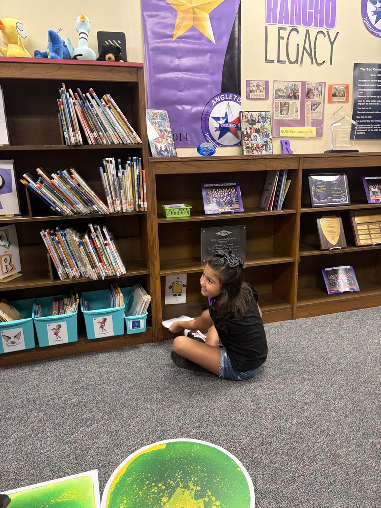 This past week Meet the Teacher night was an absolute hit, and our halls were buzzing with excitement! From out-of-this-world visitors and Willie the Wildcat welcoming back families with photos and silly antics to students tackling the Library Scavenger Hunt, the energy was unmatched. Families filled our hallways, connecting with teachers, exploring our freshly decorated hallways, and visiting with community partners like the scouts . Building a strong school community takes a village, and with this incredible support, we are officially ready for a stellar school year ahead! 