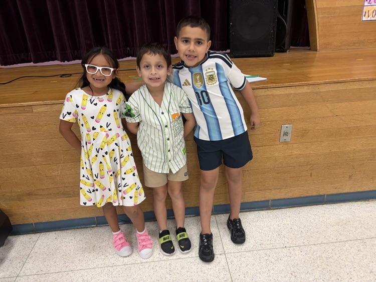 Brains or brawn? Why not both! Our students had so much fun bringing out their best athletic jerseys and classic nerd attire for Nerds vs. Jocks Day today!