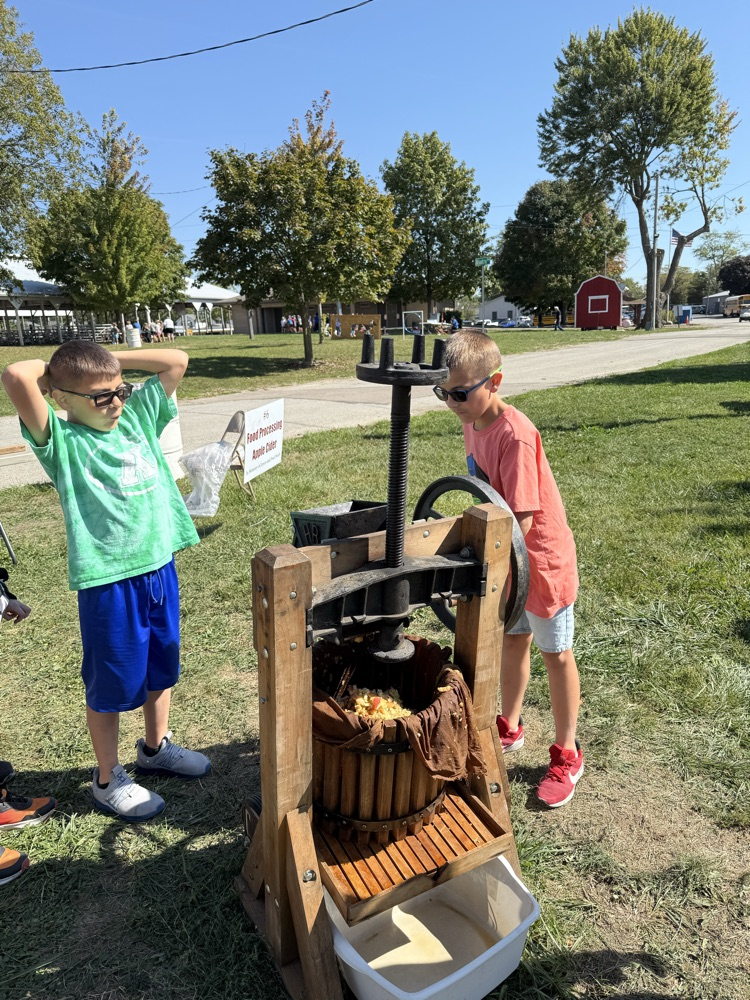 Pioneer Days Cider Making