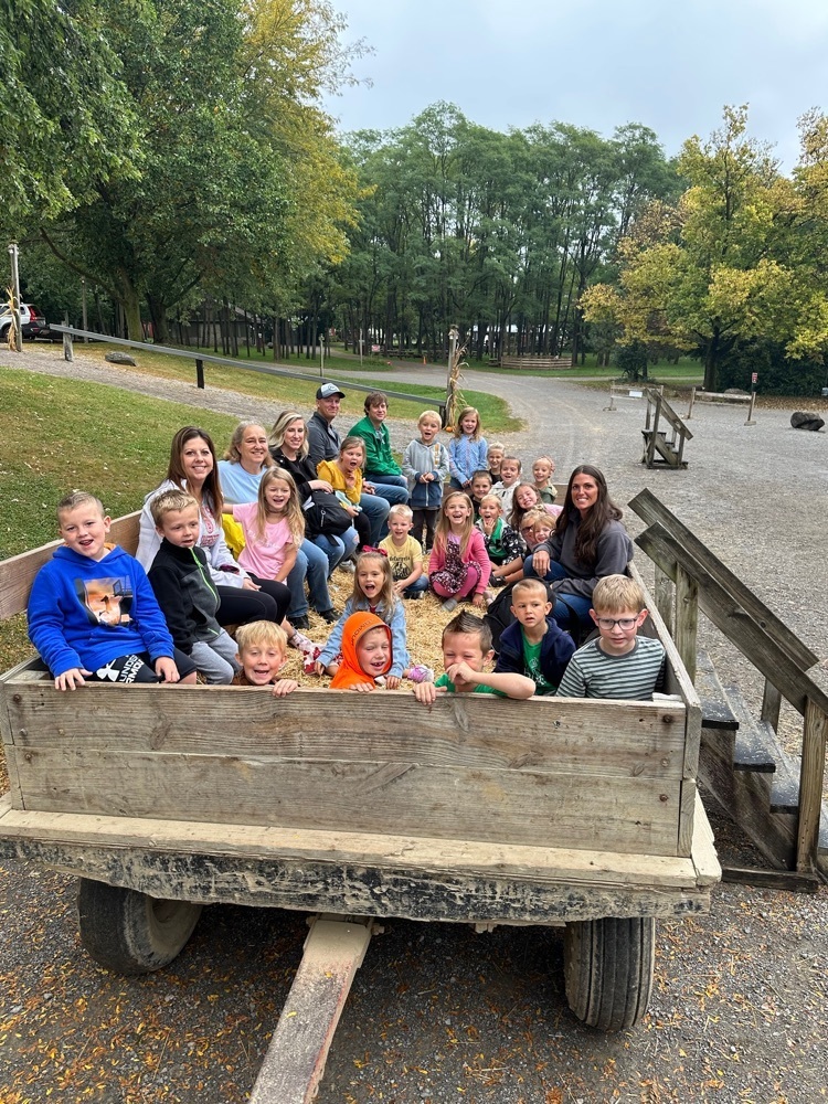 Kindergarten field trip - Marmon Valley Farm