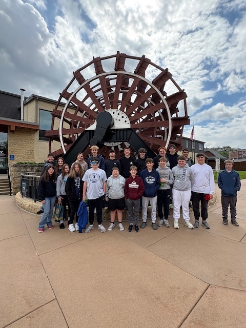 8th Grade Field trip to the National Mississippi River Museum & Aquarium