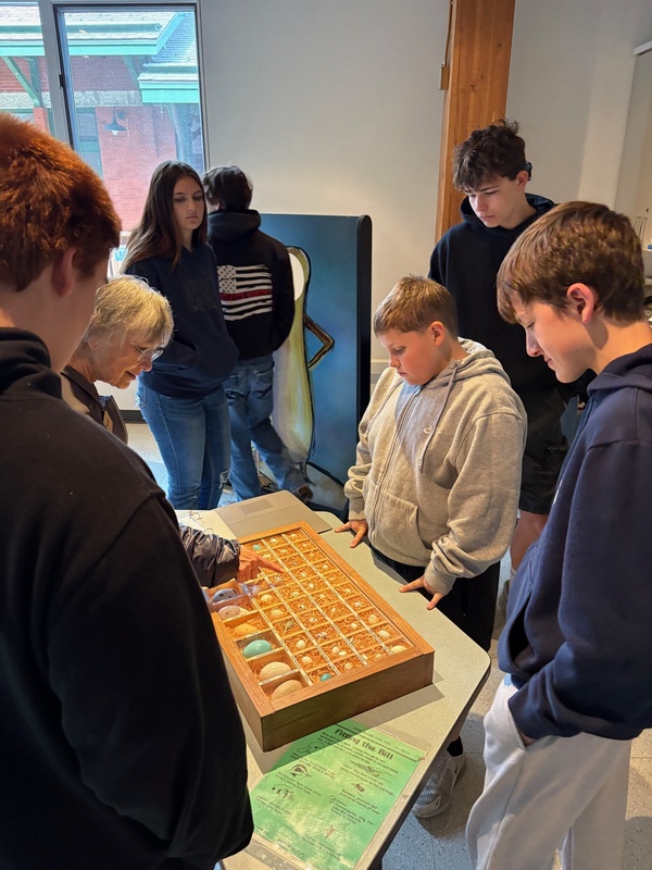 students at the National Mississippi River Museum & Aquarium
