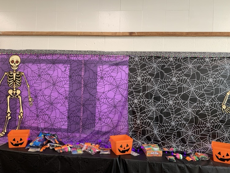 Happy Halloween season! 🎃👻 Our 6th graders became Unit Rate Wizards and Budgeting Ghosts and put their math skills to the test with some spooky real-world challenges! 🍬 #aacpsawesome #belonggrowsucceed 