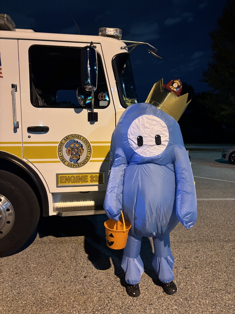 Linthicum volunteer fire truck and friends 