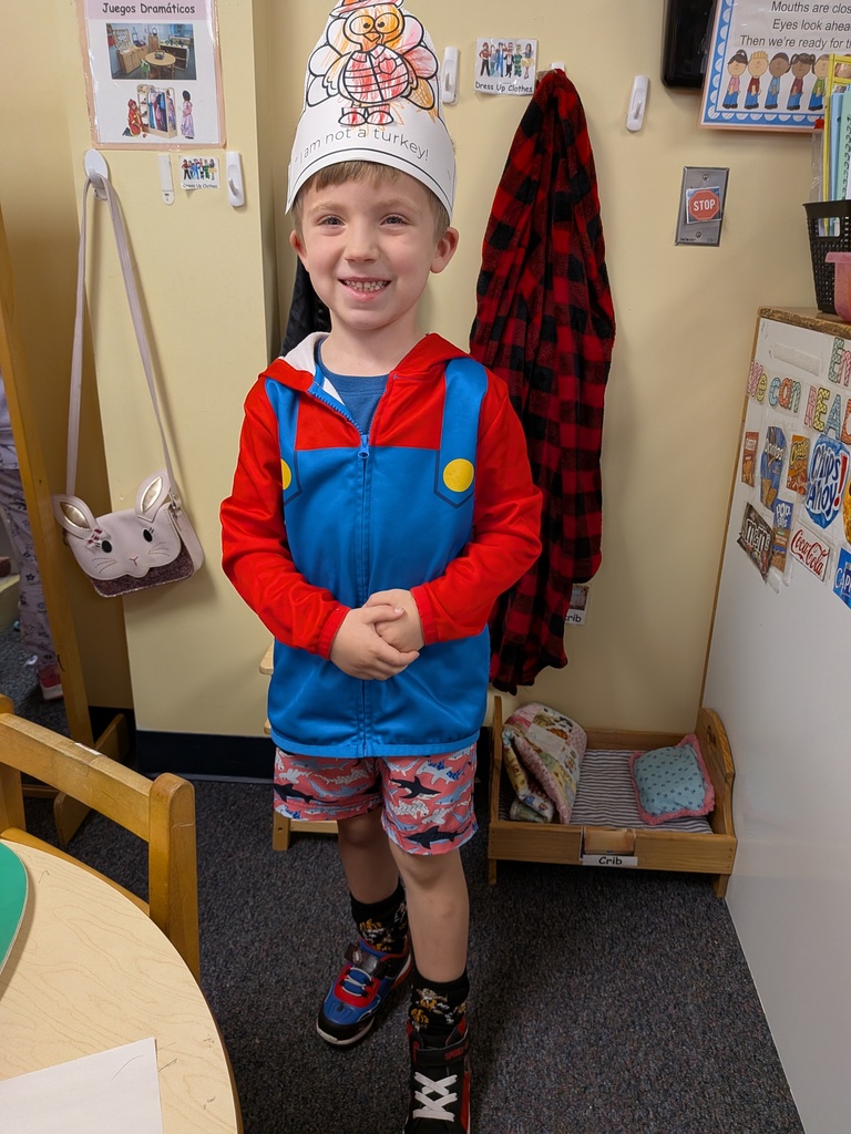 PXL_20251121_193017781