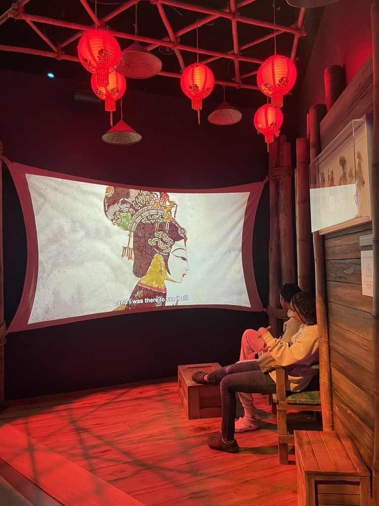 AMS Students at Spy Museum