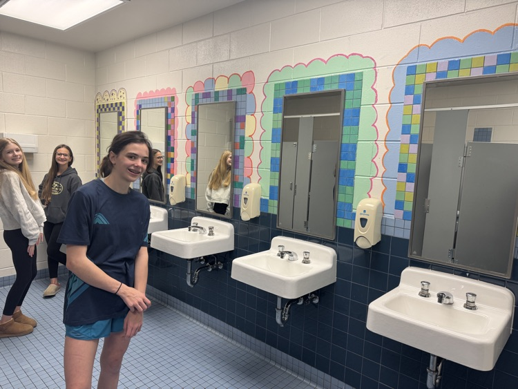 What a transformation! 🎨 Shoutout to Ms. Weinstein, Ms. Gregg, and their talented student volunteers for bringing creativity and color to our school. #ParkPRIDE #BelongGrowSucceed #CreatedByOspreys #ArtBrightensSpaces