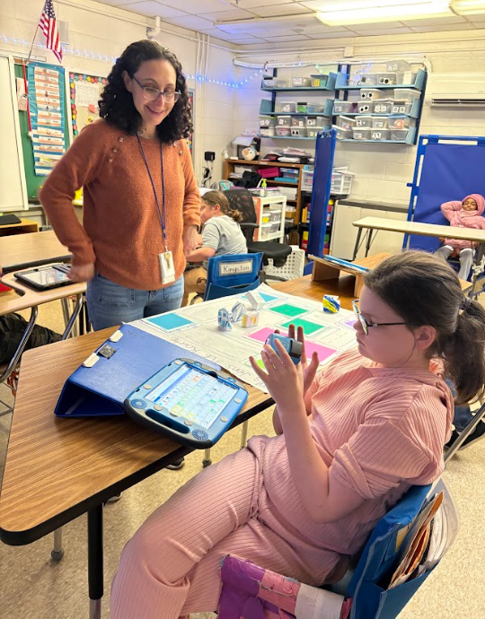 Ms Vanessa with Ms Jen's Class