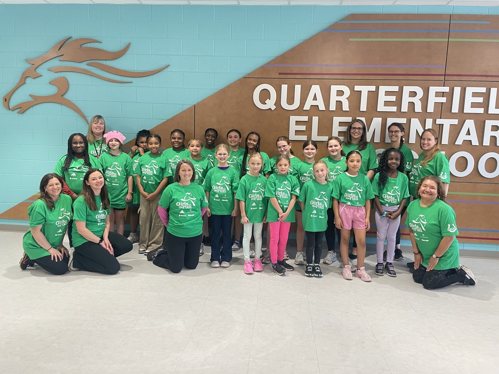 Photo of Girls on the Run club group