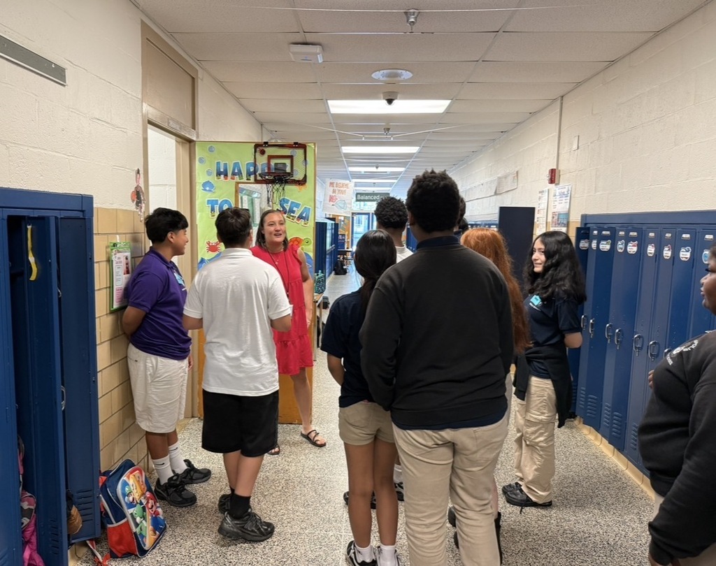AMS students return to Easport ES