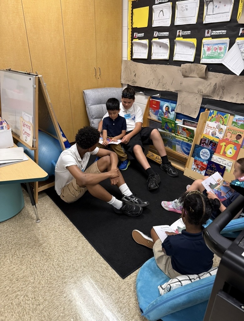 AMS students return to Easport ES