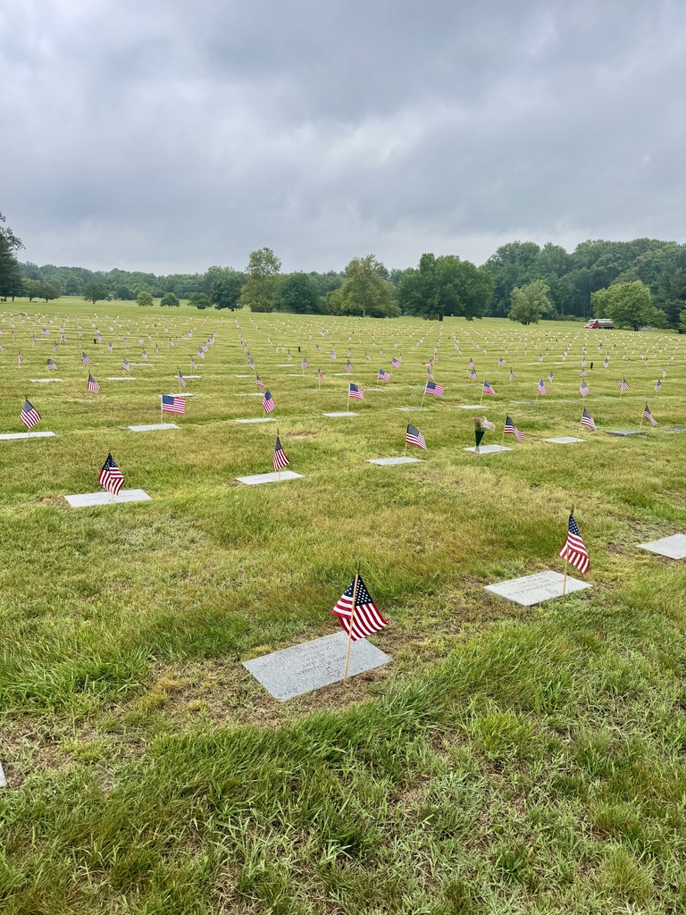 Waugh Chapel Elementary School students at Maryland Veterans Cemetery