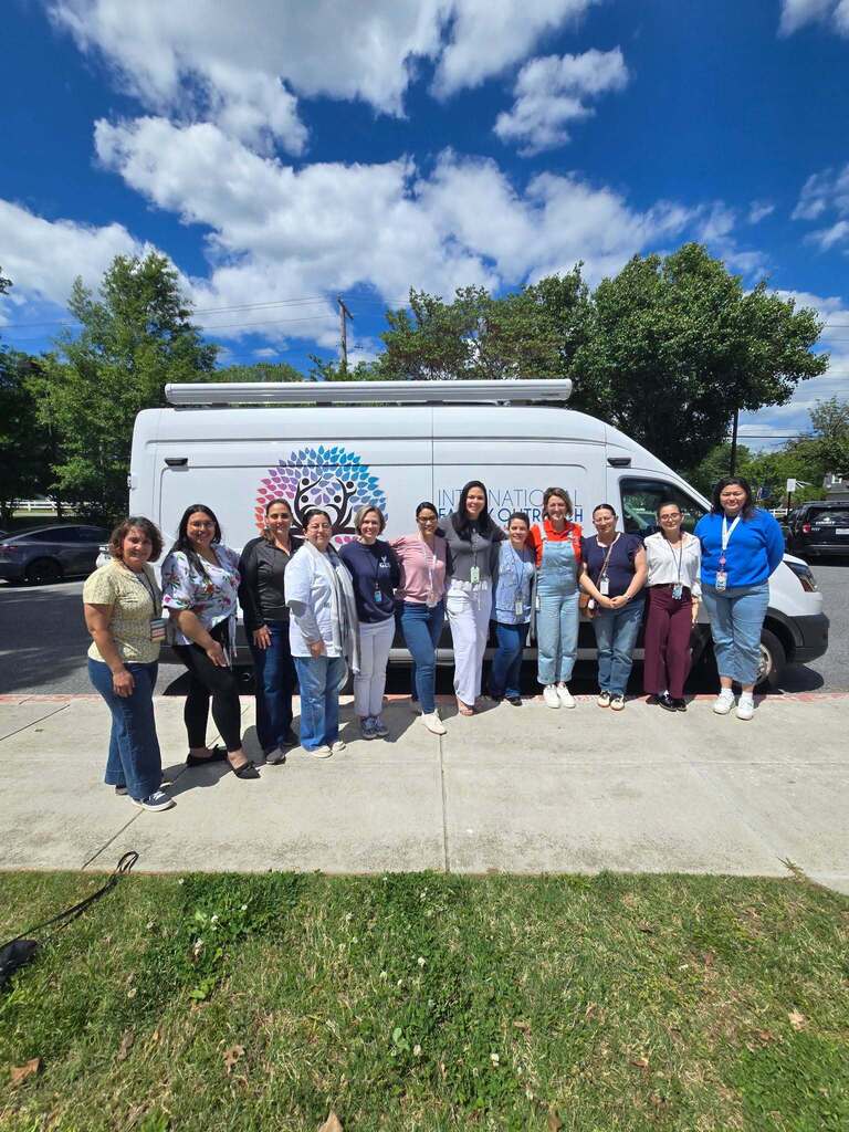 Bilingual Facilitators