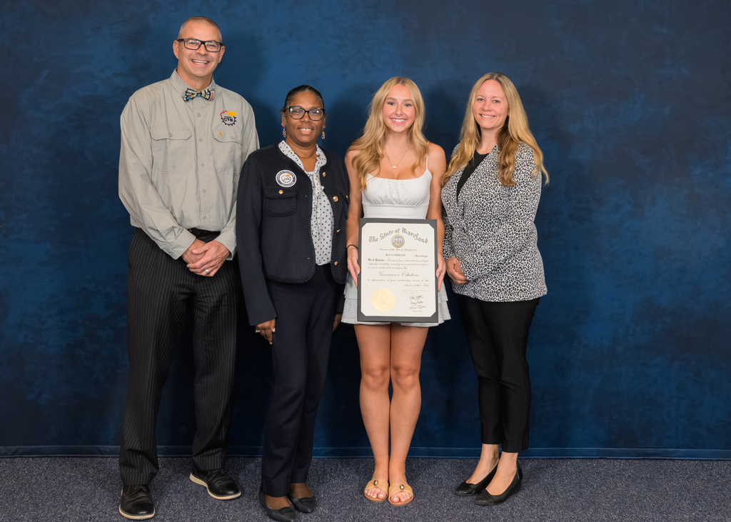 Kelly Shields with CTE and Cat South staff