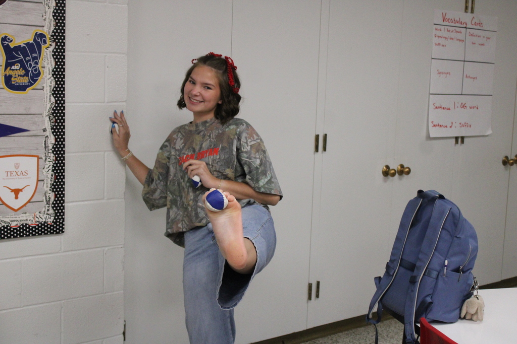 Hayley "I can even use my feet"