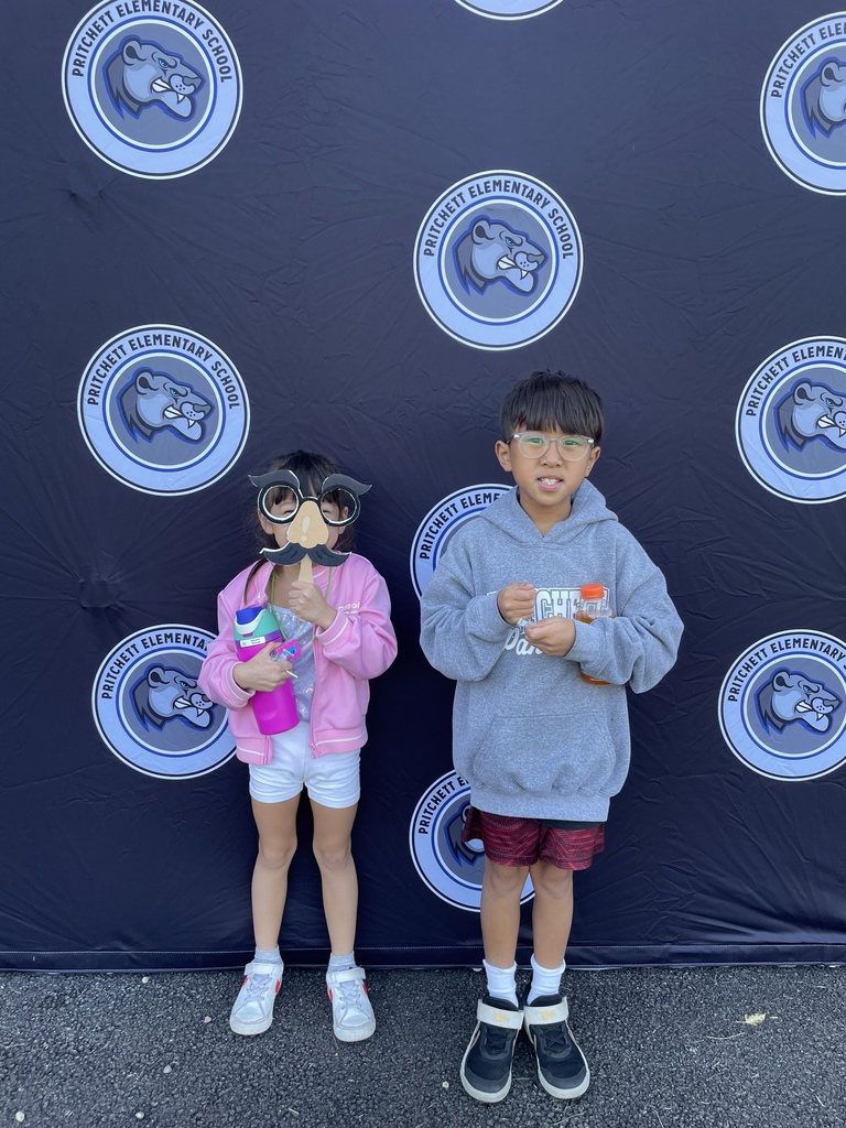 Students posing for a photo.