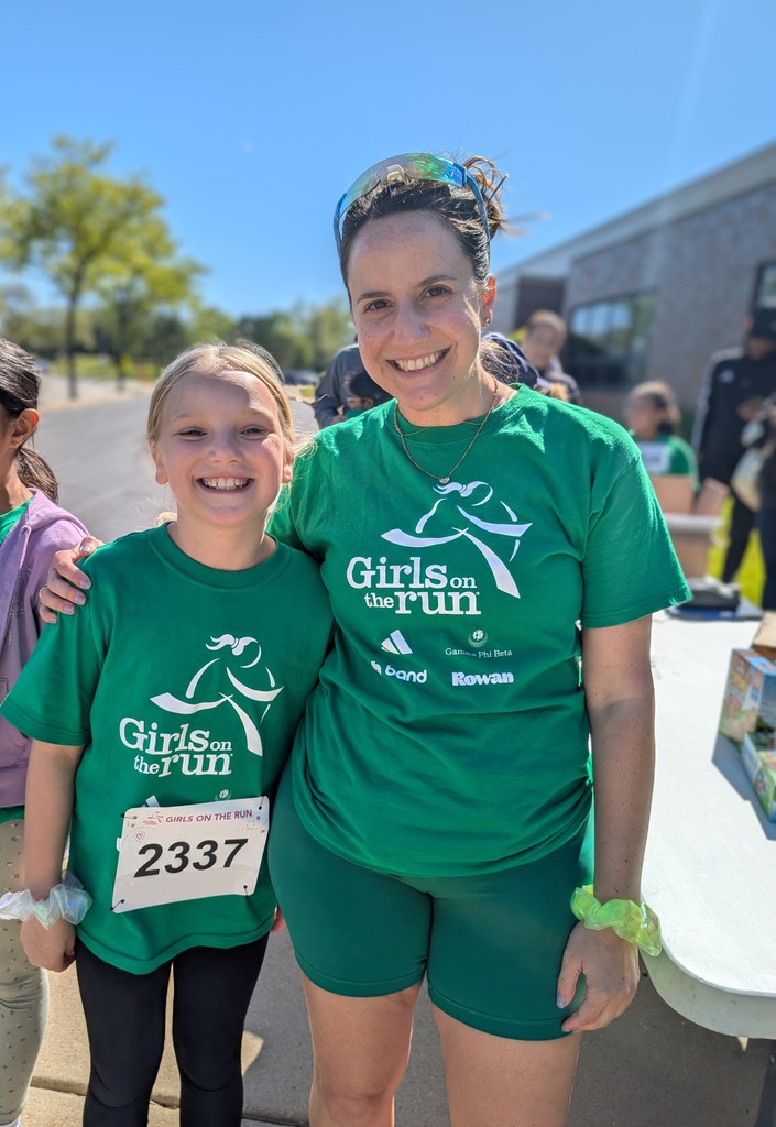 Mom and daughter at the race. 