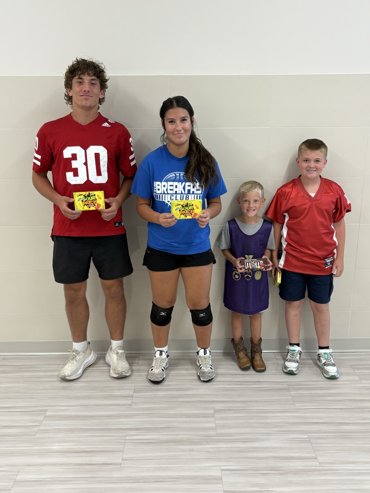 Jersey Day Winner’s - Senior Hayden Sich, 8th Grader Kayleen Diaz, 6th Grader Hunter Tolle, and Kindergartener Cooper TenBensel!