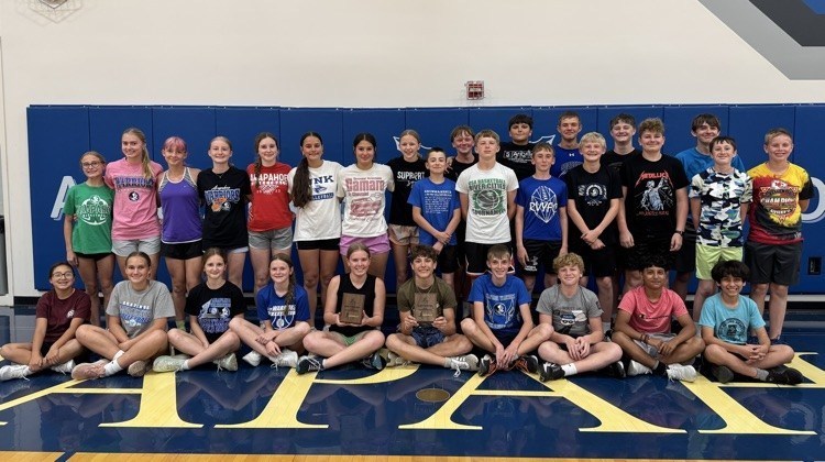 jh track team photo