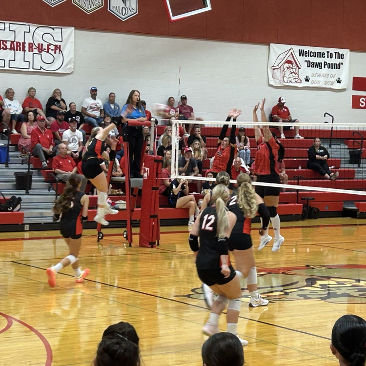 set 1 at Pleasanton - Semifinals