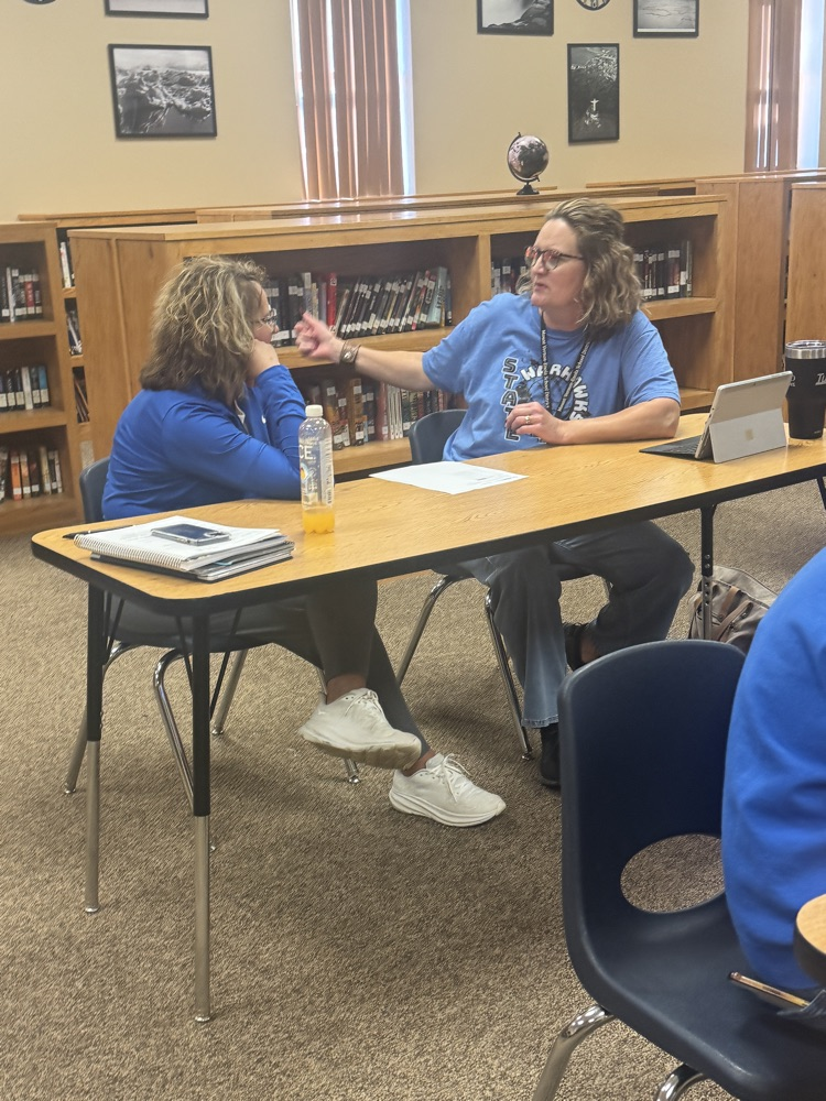 teachers collaborating 