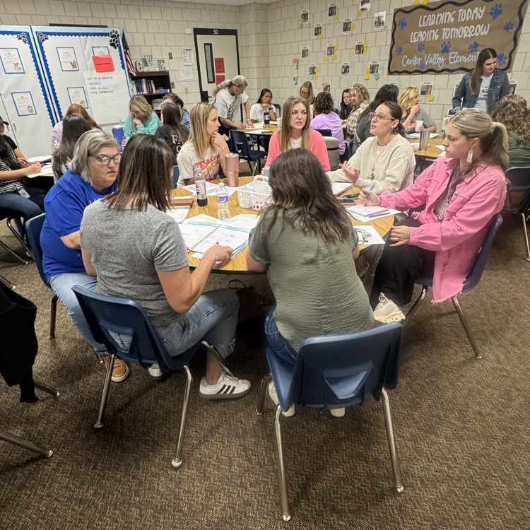 teachers collaborating 
