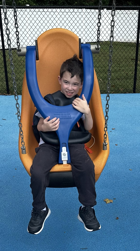 Student on adaptive swing