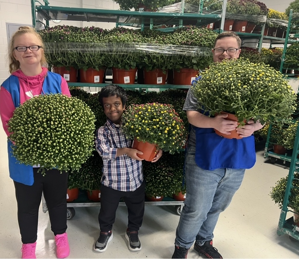 Students with Mums