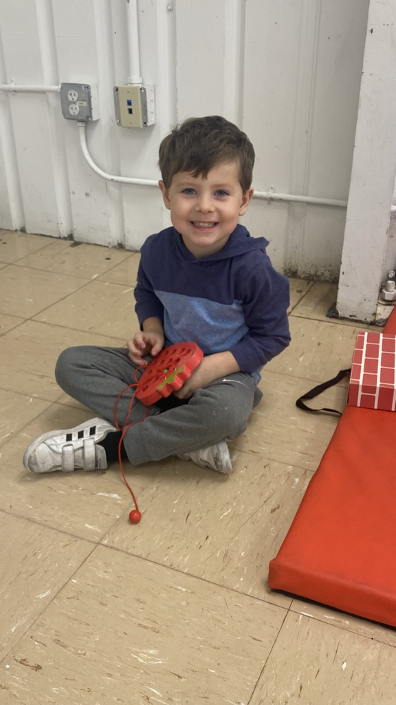 lacing/sewing station 