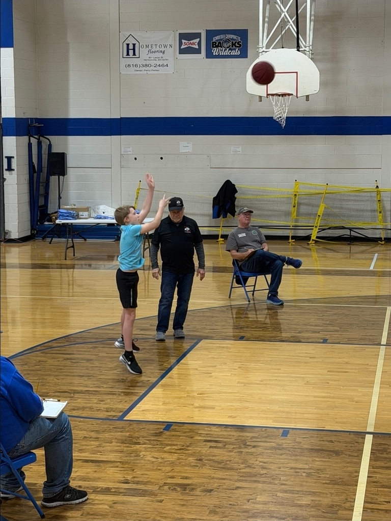 Easton shooting his free throws