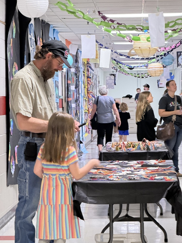 showing dad art