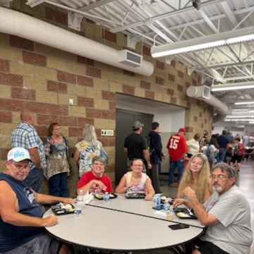 grandparent group with grandkid