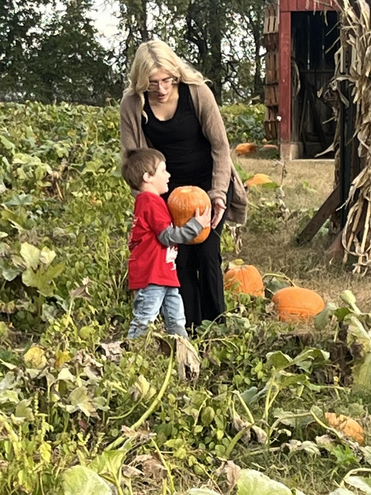 preschool trip to the pumpkin patch 
