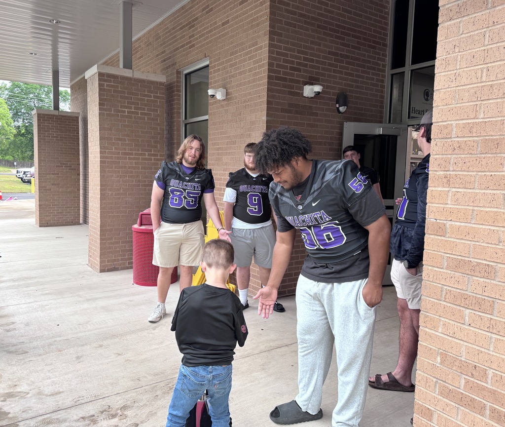 OBU GREETERS AT PEAKE