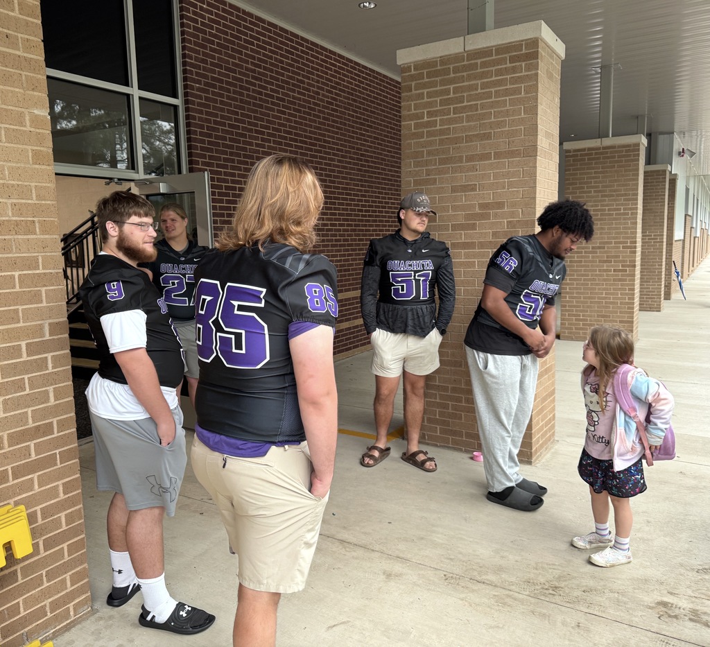 OBU GREETERS AT PEAKE